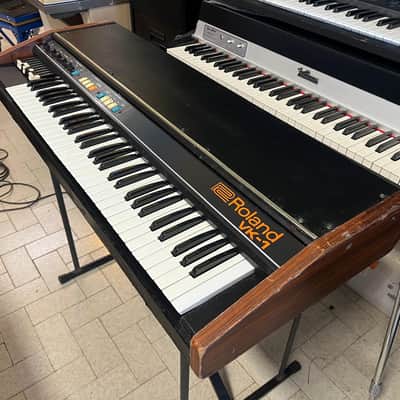 Roland Vk1