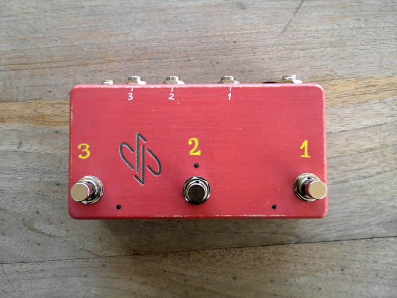 dpFX Pedals - 3 Loop Effects switcher, True-Bypass looper image 1