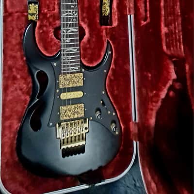 2024 Ibanez PIA – Onyx Black – Steve Vai Signature guitar - Excellent Condition + Ibanez Hardcase image 1