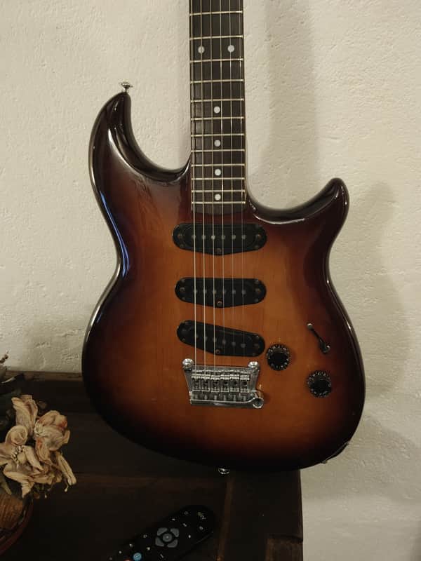 Vintage Made in Japan Yamaha Super Combinator SC 3000 mix SG , LES Paul, Stratocaster 1981 - Sunbrust image 1