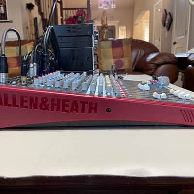Allen & Heath ZED-12FX 12 Channels Mixer with Effects - Black/Red image 3