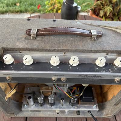 Silvertone Model 1432 10-Watt 1x12 Guitar Combo 1960s - Gray with White Grille image 11