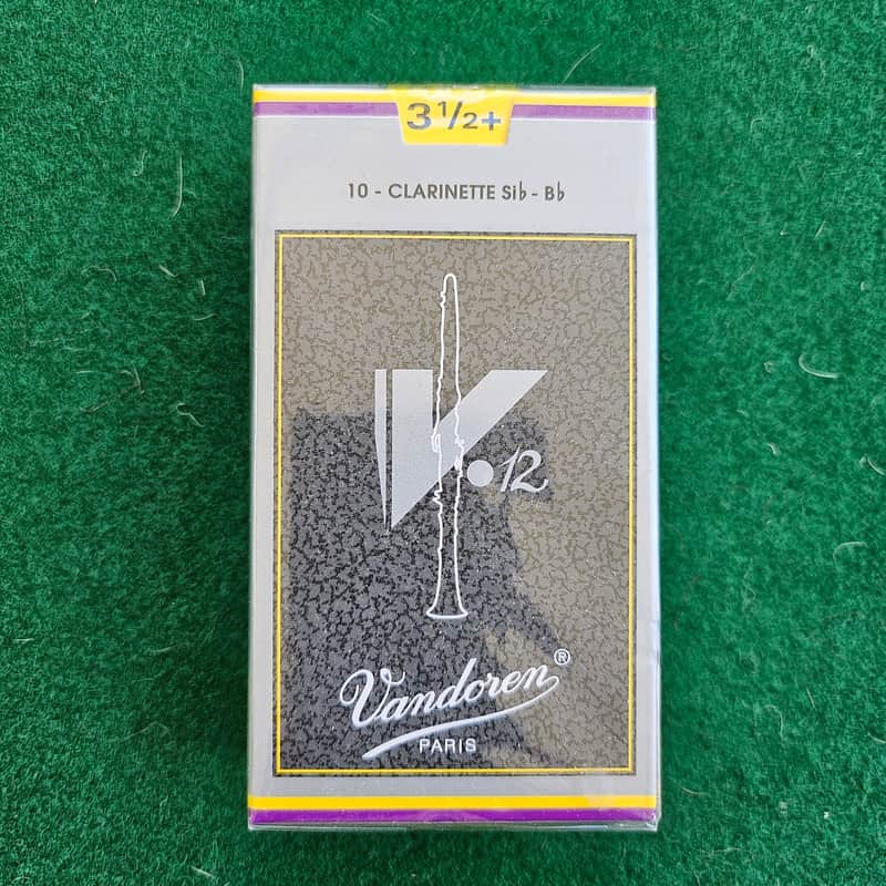 Vandoren CR1935+ V12 Series Bb Clarinet Reeds - Strength 3.5+ (Box of 10)