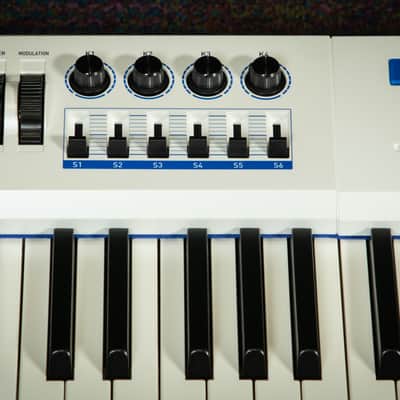 Casio PX5S 88-key, Tri-Sensor Scaled Hammer Action Digital Stage Piano image 2