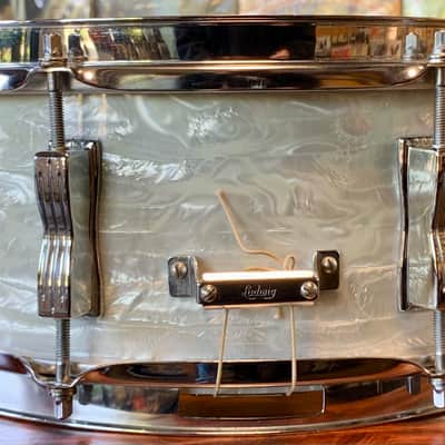Ludwig White Marine Pearl 1960's -4 Piece Drum Set  W/ Jazz Festival SD image 10