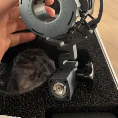 AKG C414 XLII Large Diaphragm Multipattern Condenser Microphone 2010s - Black image 5