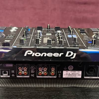 Pioneer XDJ-RX2 Professional Digital DJ System with Touchscreen 2010s - Black image 8