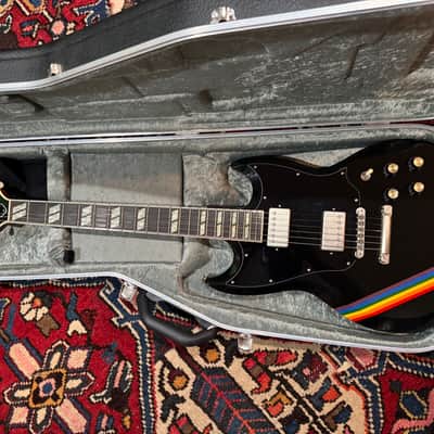 Frank Brothers Radar Leandra Earl signature 2024 the beaches - Black with rainbow comp stripe image 2