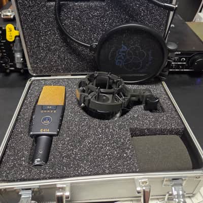 AKG C414 XLII Large Diaphragm Multipattern Condenser Microphone image 1
