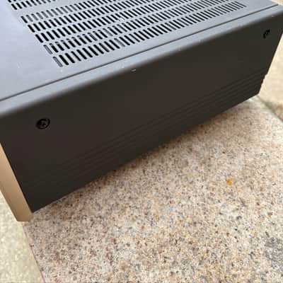 Accuphase A-20V 2004 - Gold image 7