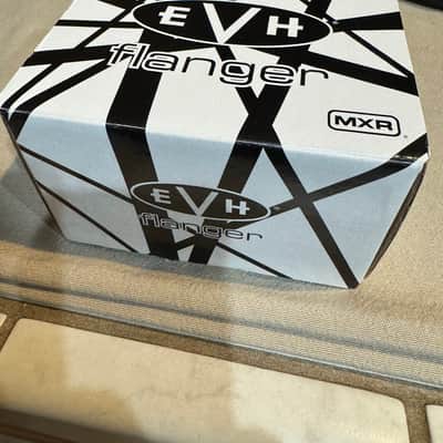MXR EVH117 Flanger 2007 - Present - White image 2