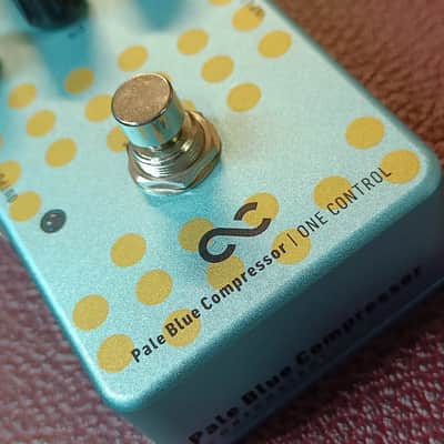 One Control Pale Blue Compressor image 5