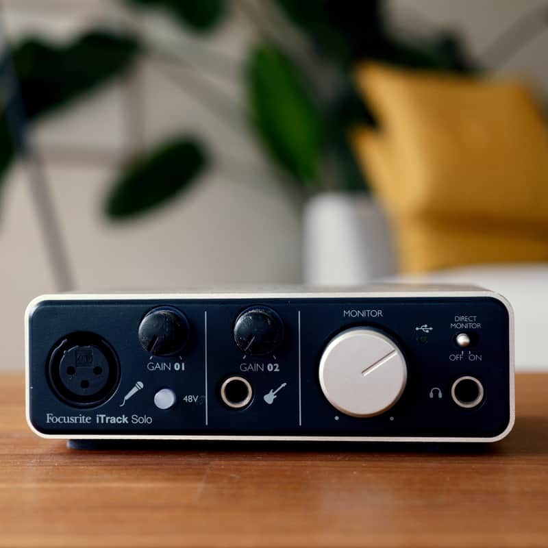 Focusrite iTrack Solo USB Audio Interface 2012 - Present - Silver image 1