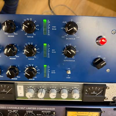 Tube-Tech SMC-2B Stereo Multiband Compressor 2010s - Blue image 2