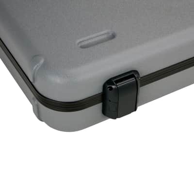 Fender Deluxe Molded Strat/Tele Case in Silver/Blue image 4