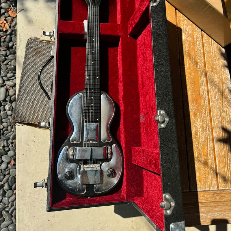 1930s Rickenbacker Model B Black