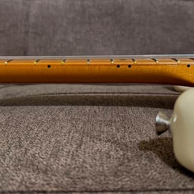 Fender Vintera III Late '60s Stratocaster w/Fender Deluxe bag and Case Candy - 2026 Model in Olympic White image 12