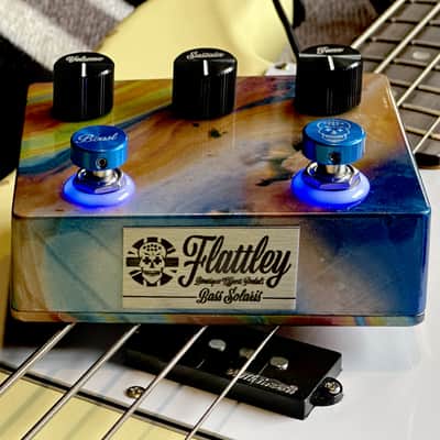 Flattley Guitar Pedals Bass Solaris - Bass Fuzz with Boost image 5