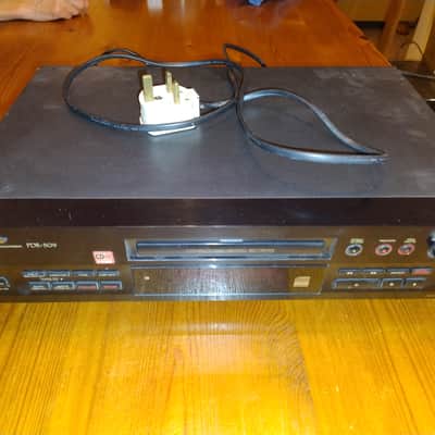 Pioneer PDR - 509 - CD Recorder and Player 2000 image 2