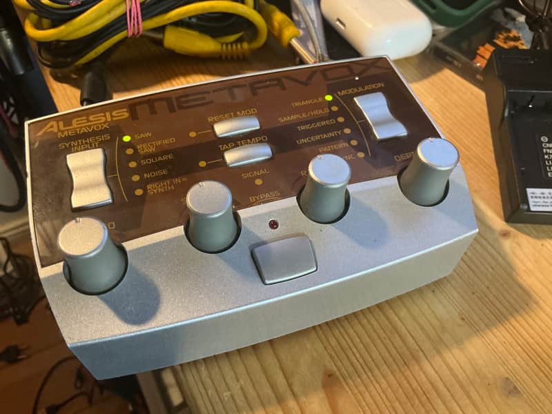 Alesis ModFX Metavox Vocoder 2000s - Purple image 1