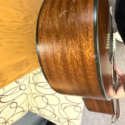 Taylor 320e 2013 image 7