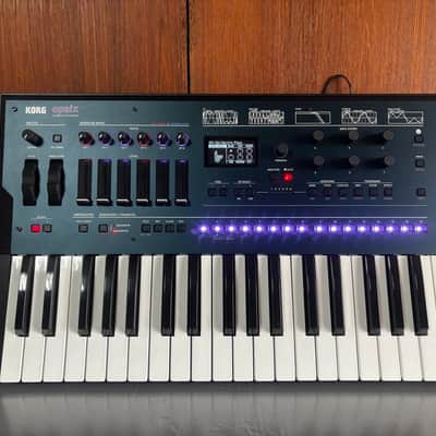 Korg opsix Altered FM Synthesizer w/ box
