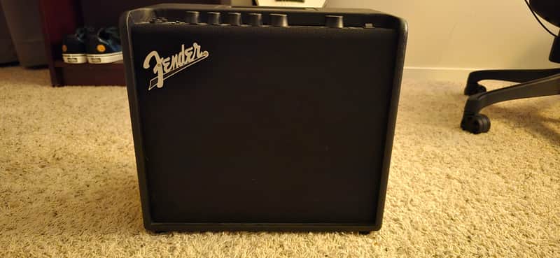 Fender Mustang LT25 25-Watt 1x8" Digital Modeling Guitar Combo 2019 - Present - Black image 1