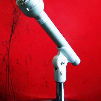 Vintage 1996 Electro-Voice RE10 Supercardioid Dynamic Microphone Low Z w mic clip & Atlas DS-2 desk stand RE11 RE15 RE16 RE18 Stevie Nicks # 4 image 8