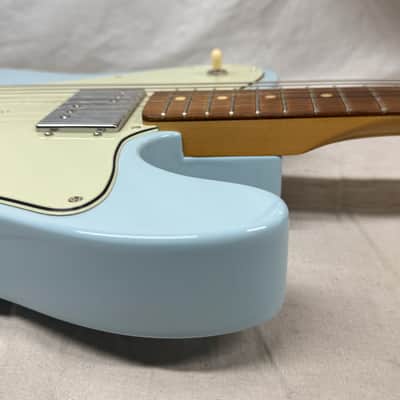 Fender Vintera '70s Telecaster Custom Guitar with Case 2022 - Sonic Blue / Pau Ferro fingerboard image 18