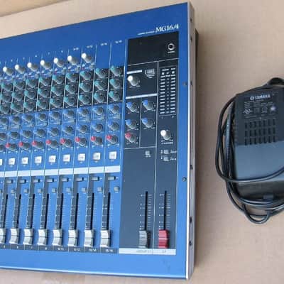 Yamaha MG16/4 Multi-Channel Analog 4 Buss Audio Mixer Recording / Live Sound w/ Power Supply image 3