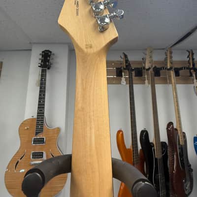 Peavey Riptide Electric Guitar 2010s - Lauderdale Red image 9