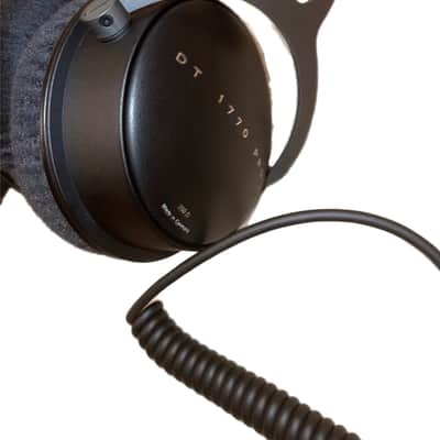 Beyerdynamic DT 1770 Pro Closed-Back Studio Headphones 2010s - Black image 2