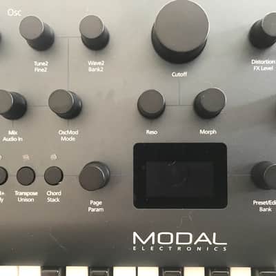 Modal Electronics Argon8 8 Voice 37-Key Wavetable Synthesizer in mint condition with power supply. image 6