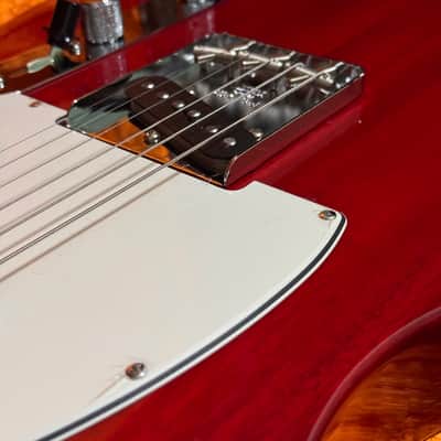 Fender American Vintage II '63 Telecaster 2022 - Present - Crimson Red Transparent image 3