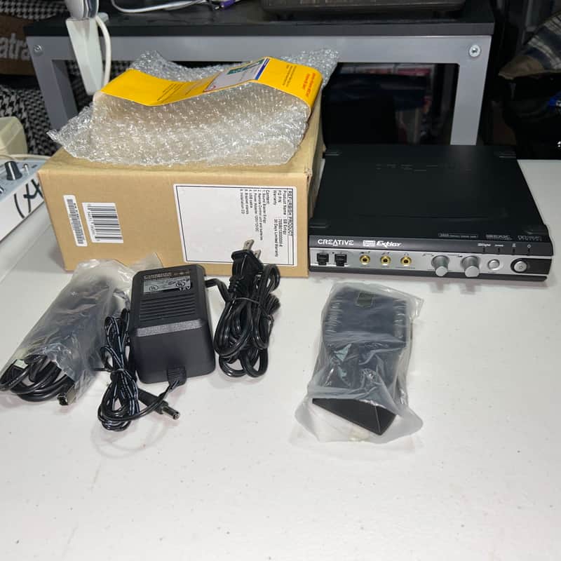 CREATIVE LABS SOUND BLASTER EXTIGY EXTERNAL SOUND CARD COMPLETE W/REMOTE image 1