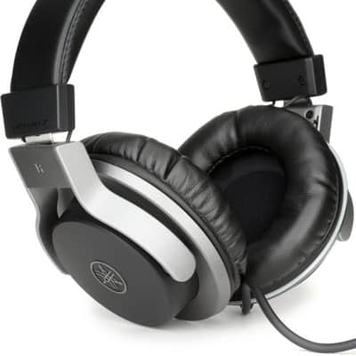 Yamaha HPH-MT7 Studio Monitor Headphones - Black image 2