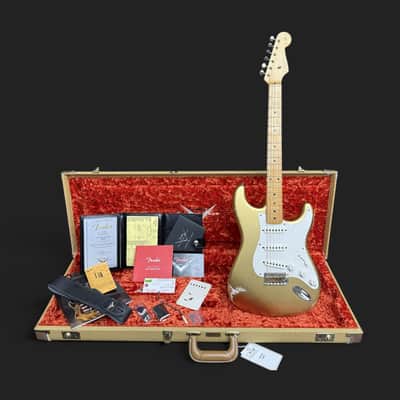 Fender '57 Stratocaster Relic HW '57 Pickups 3,4kg 2022 - Aged HLE Gold - VIDEO image 1