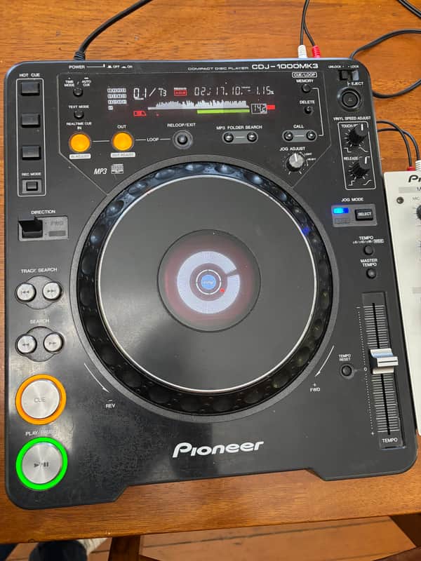 Pioneer CDJ-1000MK3's (pair) and DJM-300-S 2010's - black image 1