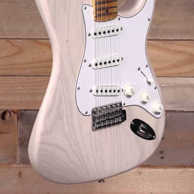 Fender Postmodern Stratocaster Journeyman Relic Aged White Blonde w/  Case image 2
