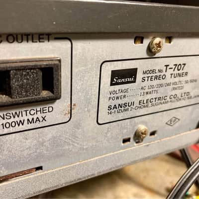 Sansui T-707 AM/FM Auto Search Stereo Tuner - Powers up - Looks good overall image 3