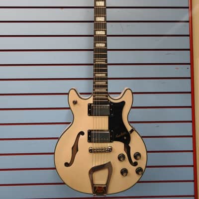 Hagstrom Alvar Compact Semi Hollow image 2