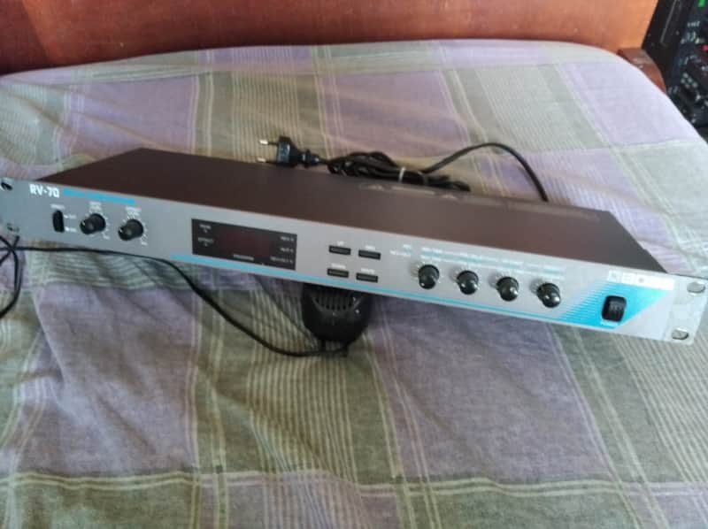 Boss RV-70 Digital Stereo Reverb image 1