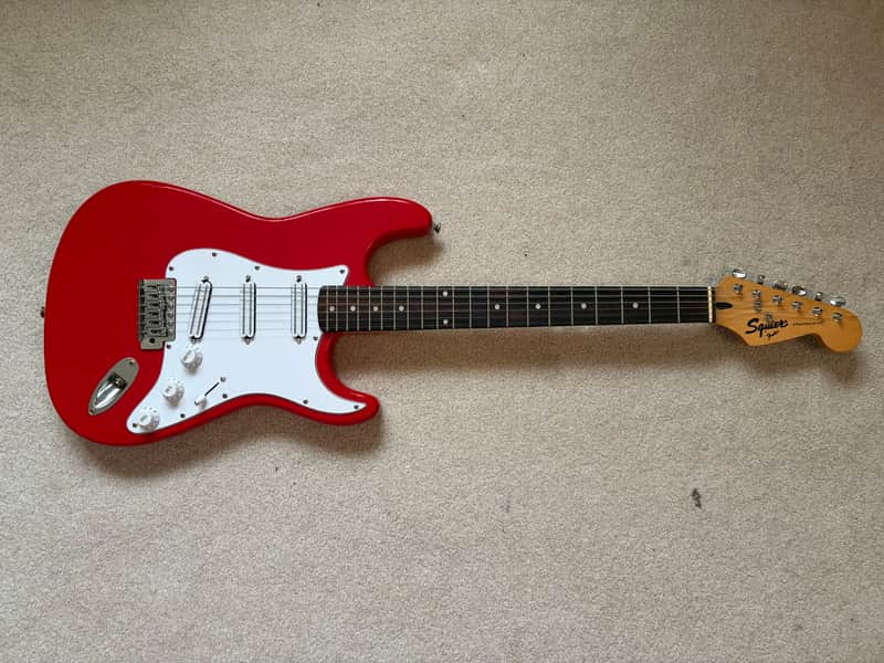 Squier Standard Stratocaster with Rosewood Fretboard 1989 - 2000 - Torino Red image 1