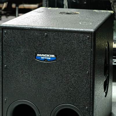 Mackie SRS1500 Active Subwoofer 600 Watts RMS with Padded Cover image 2