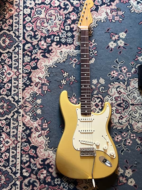 Hendrix Style lefty Rare Fender 1960’s Vintage Player Stratocaster Early 2000’s - Aztec Gold image 1