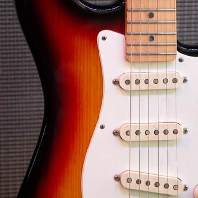 G&L Legacy 1995 - Sunburst image 5