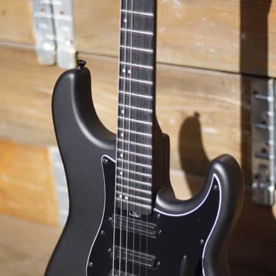 Eko Aire Stealth - Matt Black image 5