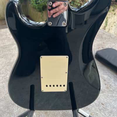 Fender Standard Stratocaster HSS Maple Neck 2010 - Black image 17
