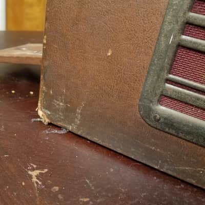 Magnavox Model "JR" Illustravox Standard Mono Tube amp, field coil speaker, cab, record player, AND MOVIE PROJECTOR 1940s - Art Deco grille and brown tolex image 4