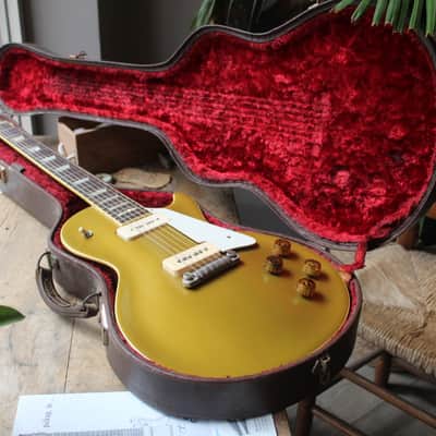 GIBSON "1952/53 Les Paul Standard Goldtop Refinished and Wraparound conversion, new pickuard and wraparound bridge"HARDCASE image 20